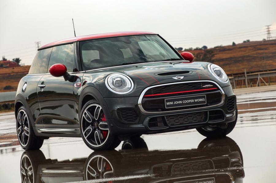  Mini Cooper S JCW 2015 года  (ZA) (фото 14 из 24)